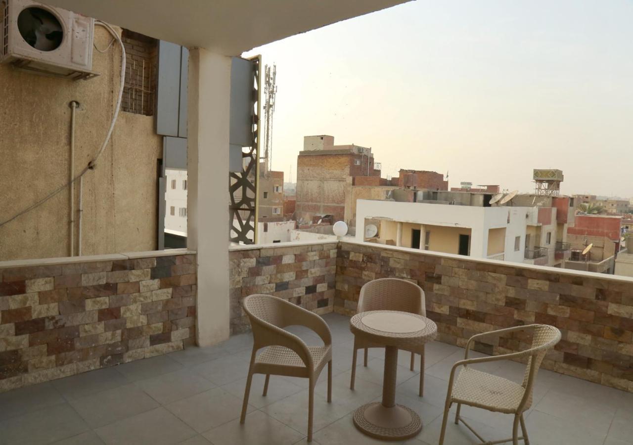 Pyramids Shadow Hotel Cairo Exterior foto